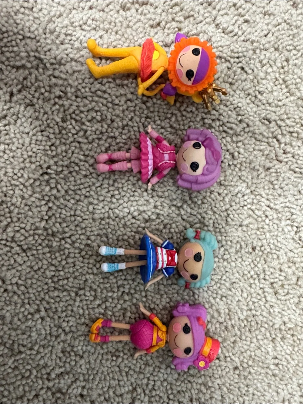 Lalaloopsy mini dolls (4)